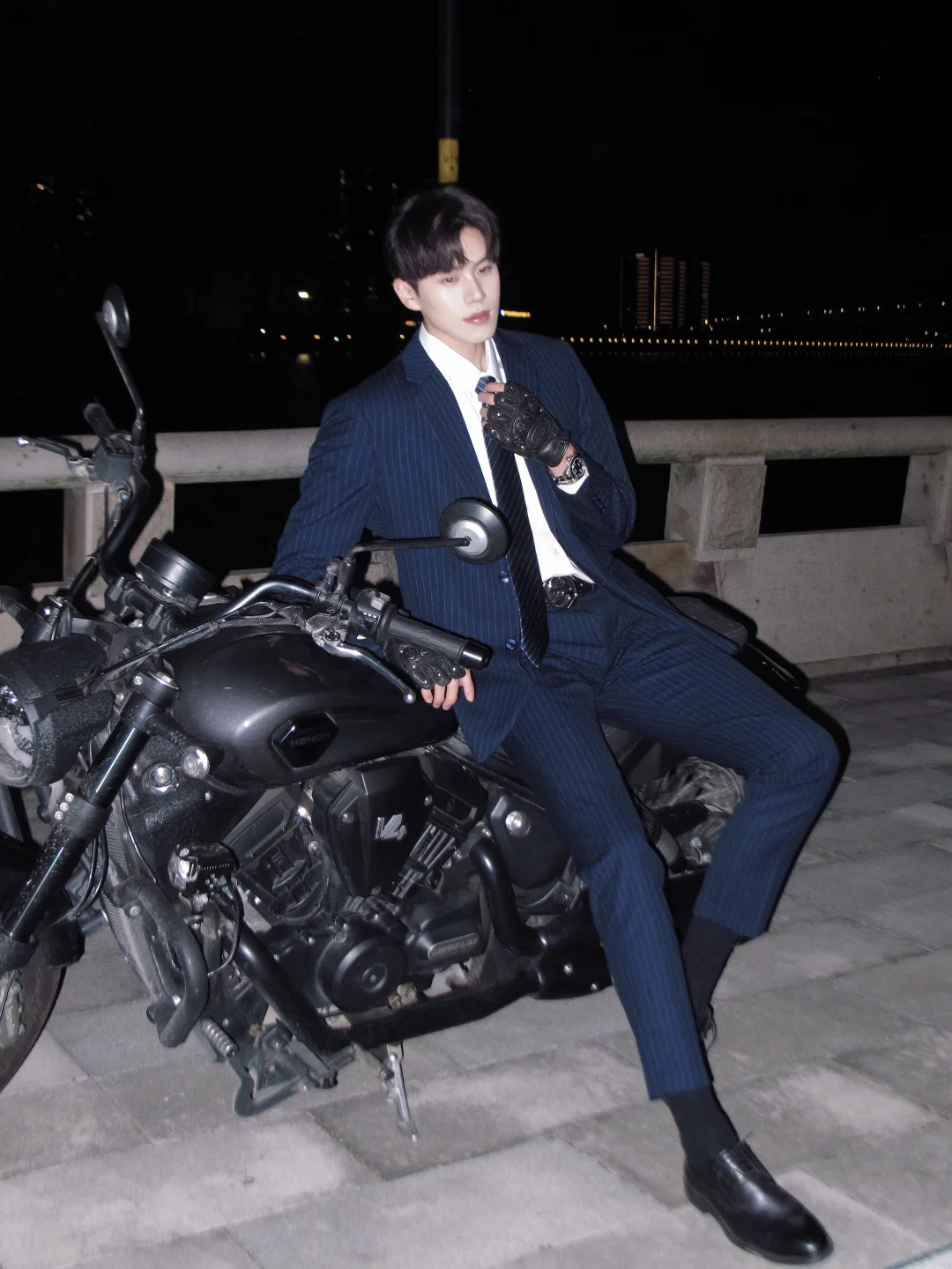 谈个机车男你就老实了