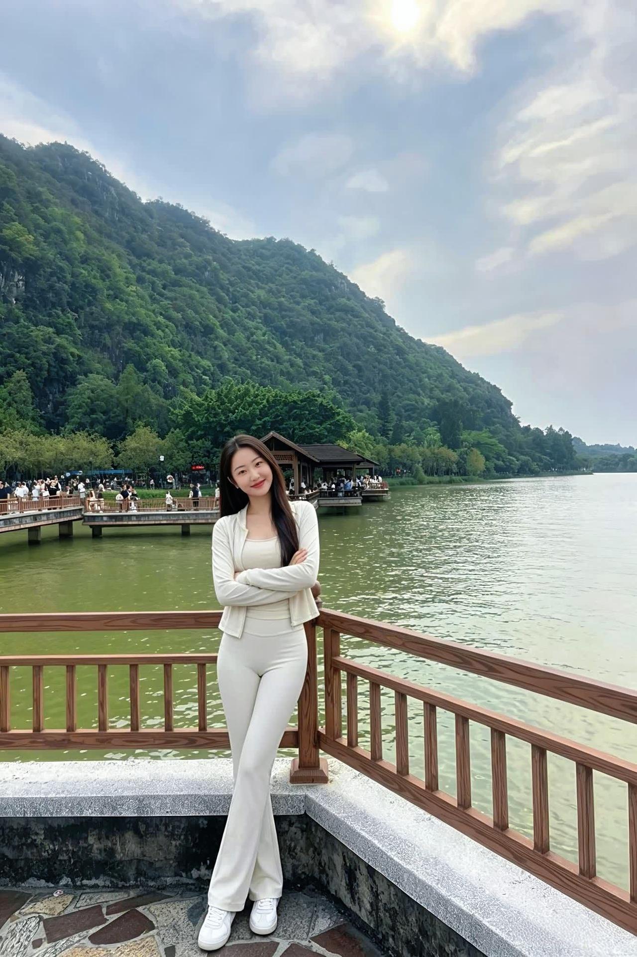 你见过早晨5点半的日出吗？国庆给生活放个假  早上的日出真的很美 户外跑步 健身