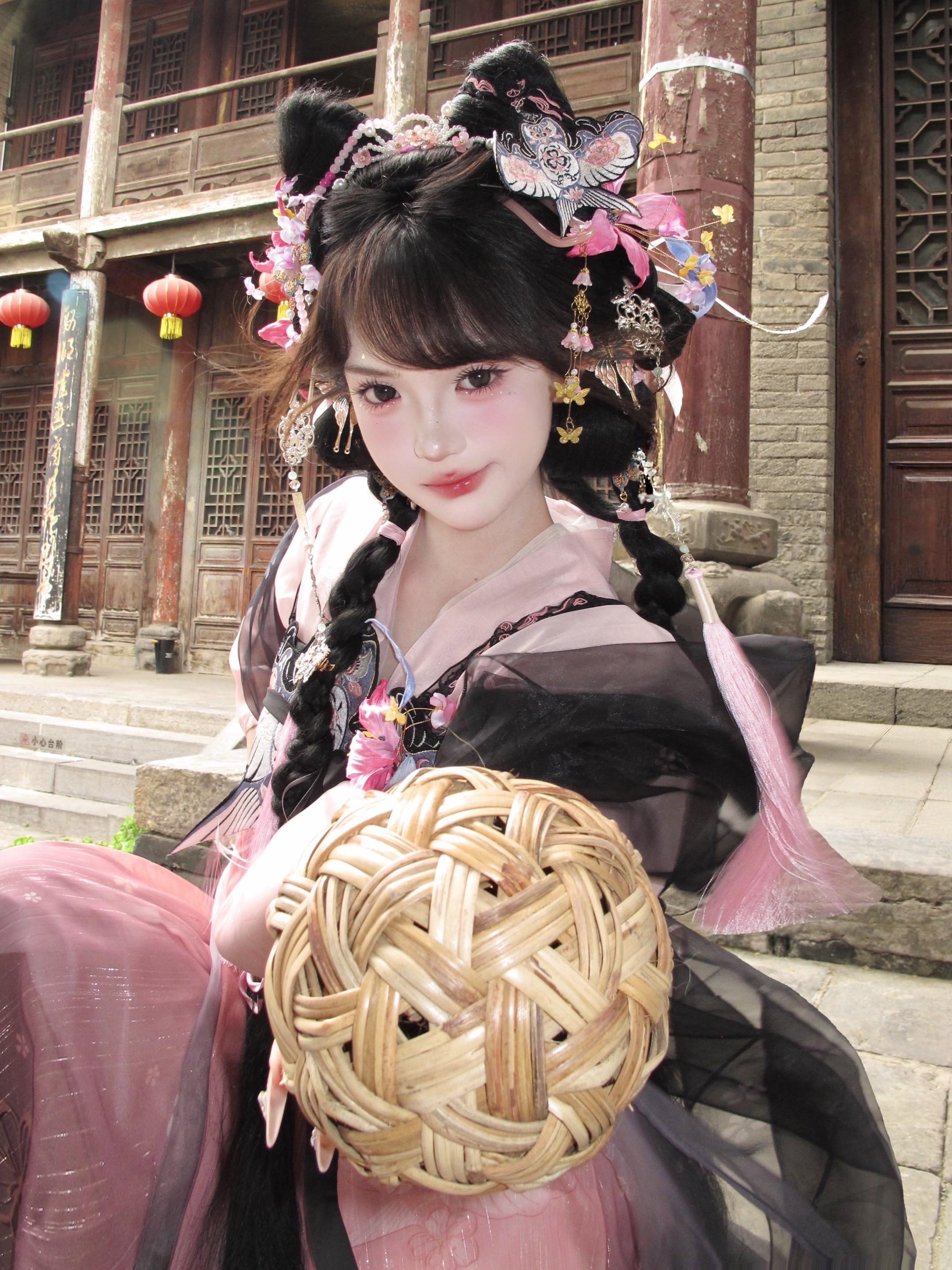 这就是我呀，头上有两个妙脆角