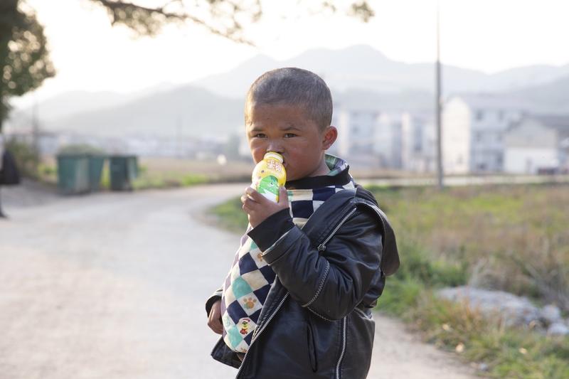 春节一到，天南地北大拜年就成了独特风景。以前拜年得走亲访友，面对面送祝福，仪式感
