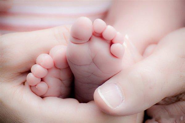 【全球老年人口数首次超过幼儿】2060年全球总人口将突破100亿9月10日消息，