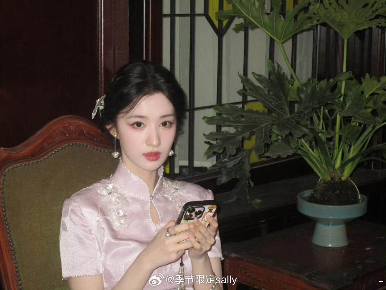 王楚然最新微博，好美好美好美😻 ​​​