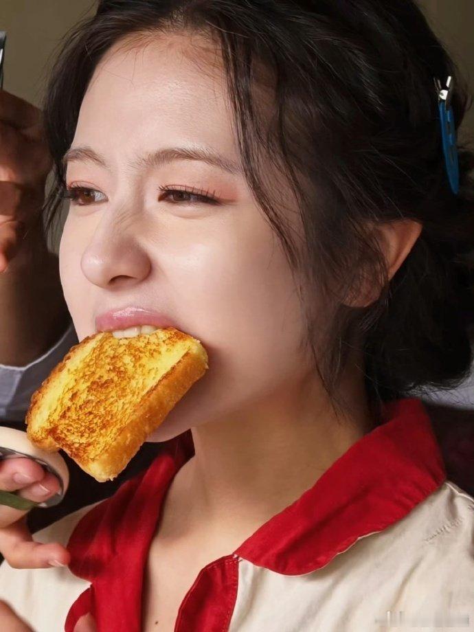 李兰迪才开始拍出发图不赶进度只重质感，李兰迪才着手拍摄出发图，静待打磨后的绝美成