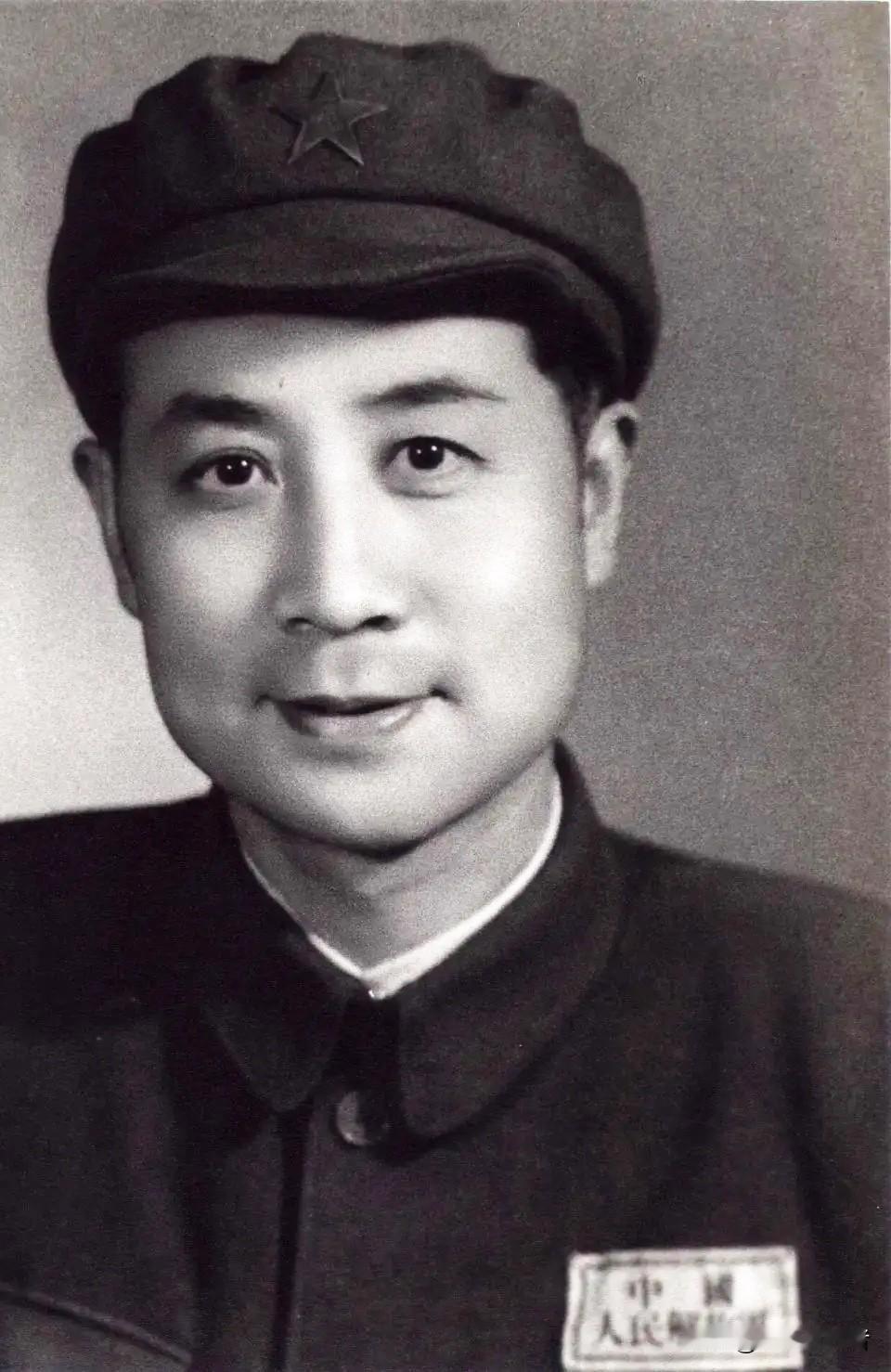 1946年，国民党特务向戴笠揭发李时雨可能是地下党员。可没想戴笠听闻此事后，却是