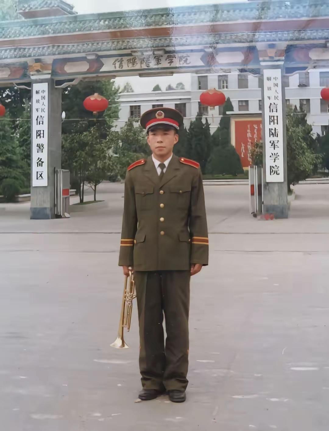 这个哪个年代军服，那时候非常经典