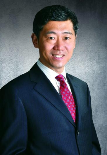 清华教授李稻葵在公开论坛上罕见拍桌子：坚决反对养老政策无限拖延。当年交公粮、修水