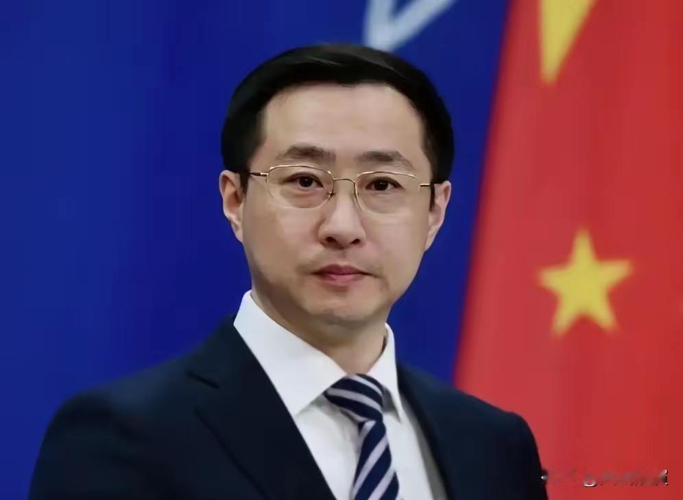 特朗普要是敢去台湾，那就不是“访问”，而是“断交”的前奏！
英国媒体看得太浅，只