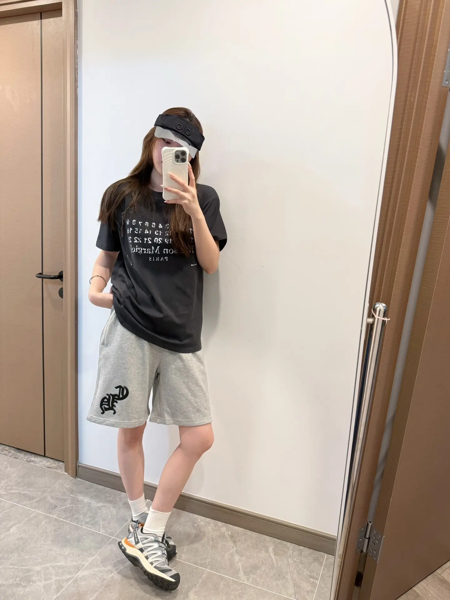 他说他会为你遮风挡雨其实风雨都是他带来的