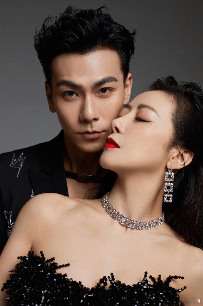 陈紫函回应婚姻争议陈紫函用一句话回应了所有关于她婚姻的质疑：“有些爱是深沉的，是