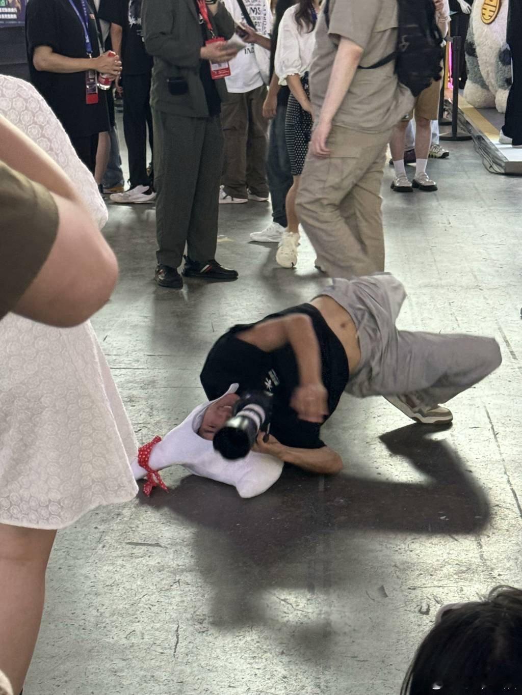 #鹅表示已老实求放过#鹅可真有你的。这一波的听劝也是非常的到位！让玩家获得了更加