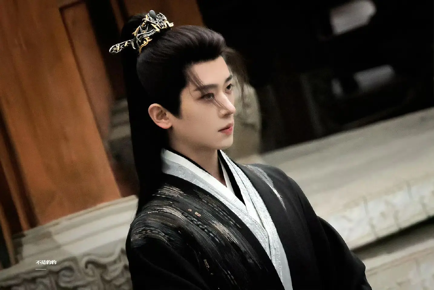 限定版乔公子。