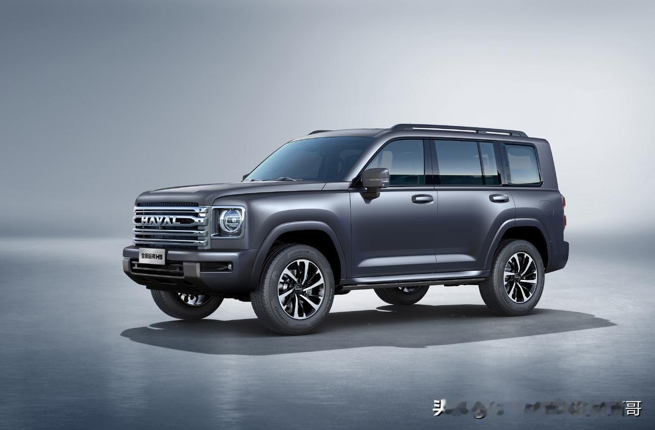 新一代哈弗H9官图发布，和上一代比变化非常大。

外观非常像自家的猛龙，也像是路