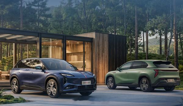 红旗天工08上市，仅17.99万！800V高压+257kW后驱+85kWh电池，
