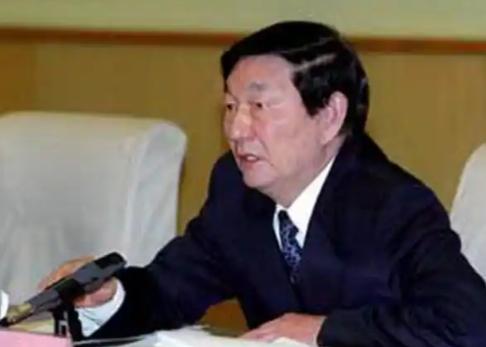 2001 年 3 月 6 日，江西万载县芳林小学发生爆炸，造成 42 人死亡。记