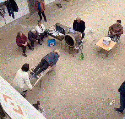 来个会说的，这是在干嘛呢？