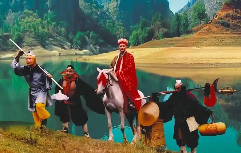 经典永不褪色

一部剧火三十多年，靠的不是特效，是用心和诚意。86版西游记，永远