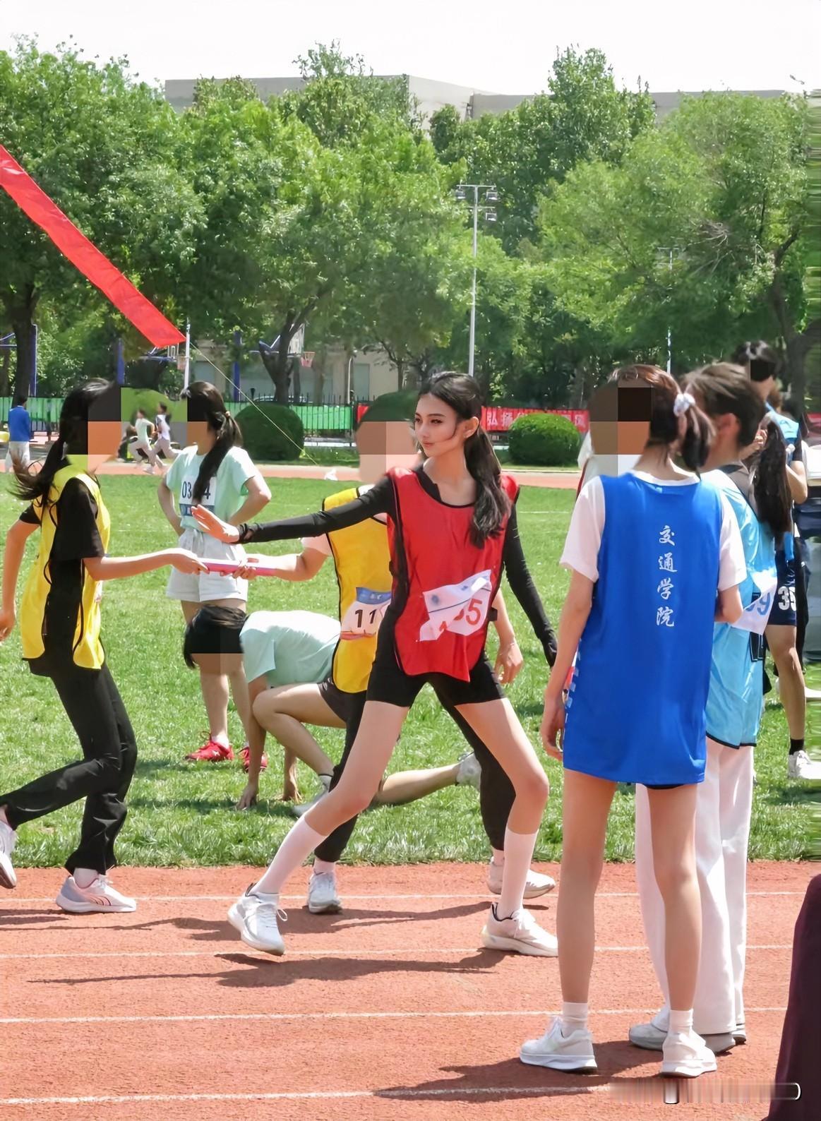 19岁的少女应该是什么样子的?