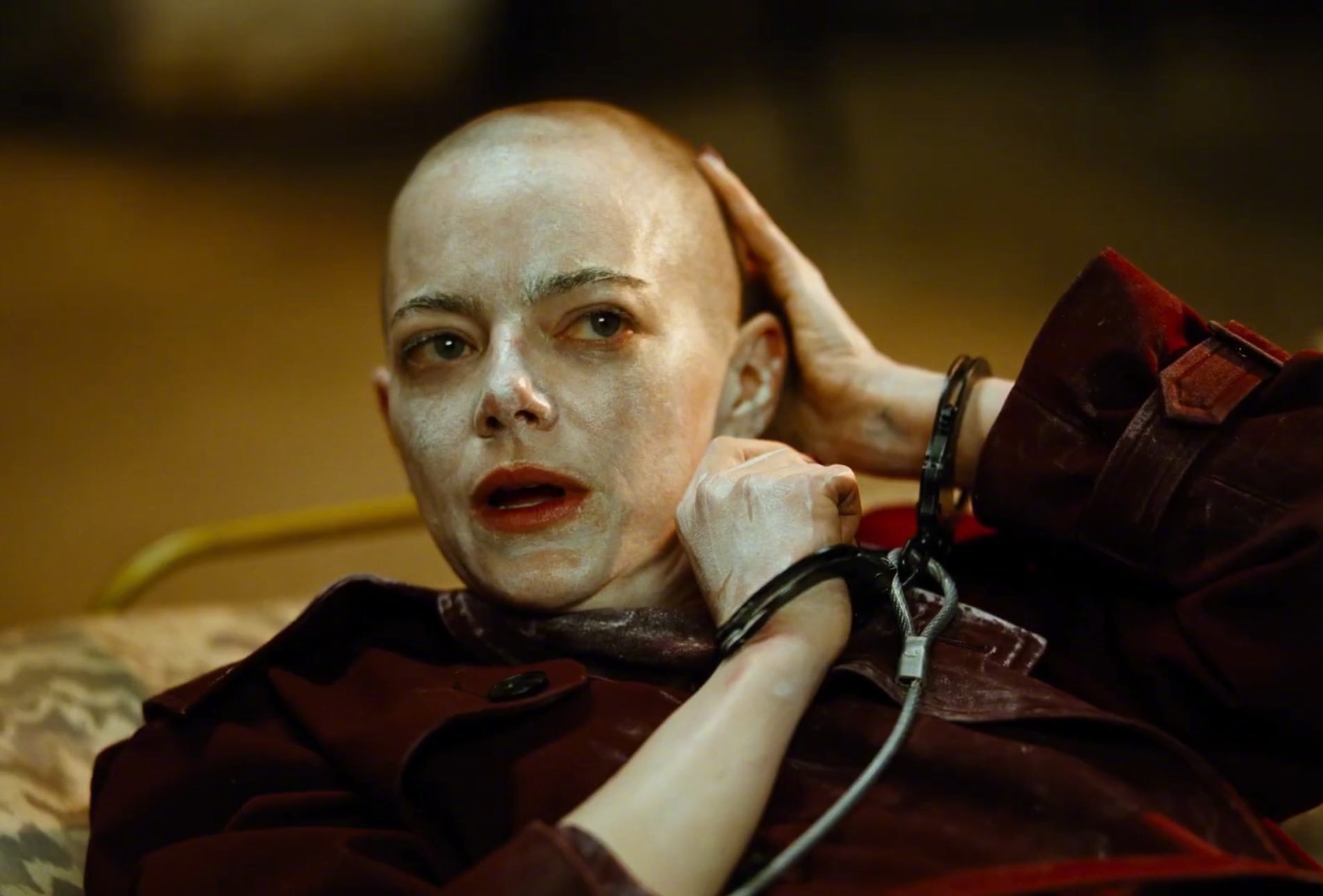 第一眼没认出来，这居然是石头姐emma stone ！艾玛·斯通新作《BUGON