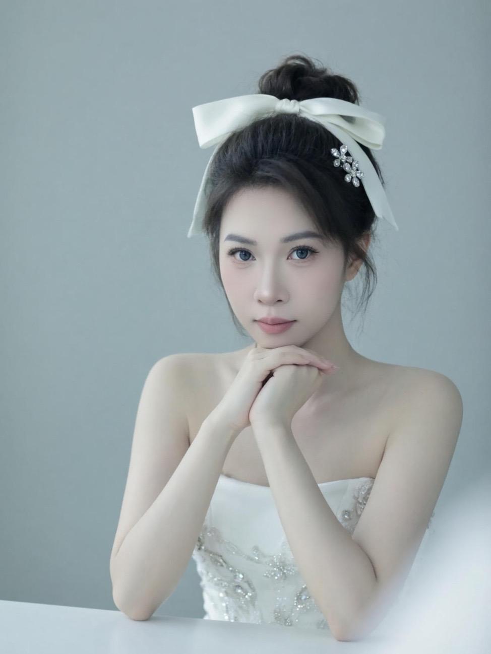 少女感新娘妆 高级感新娘造型 轻婚纱妆造