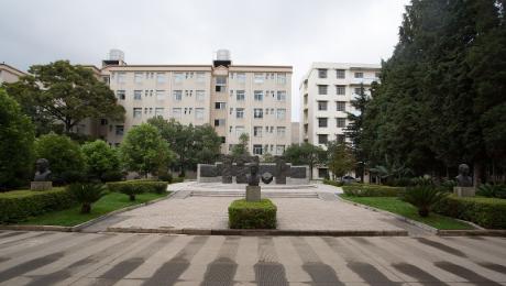 沈阳师范大学2026年报考全攻略：多少分能上？啥专业好就业？
今天我就把沈阳师范