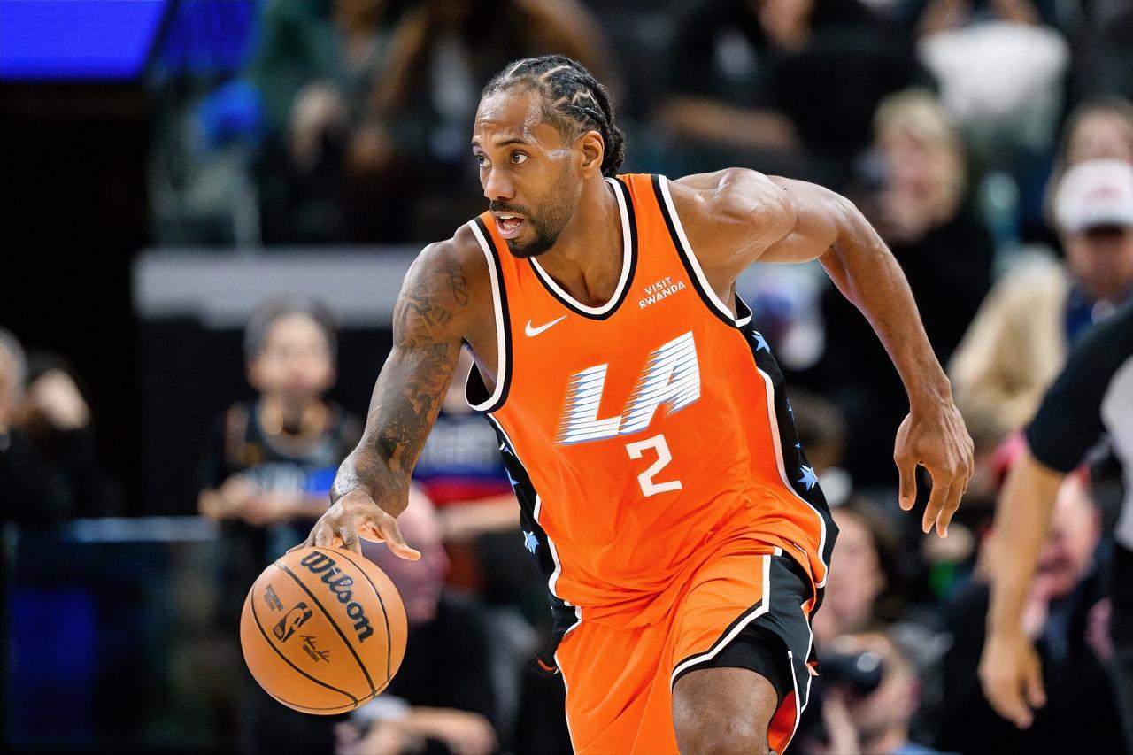 哈登：卡子哥，你因左膝不适提前回洛杉矶，这就让我一个人带队继续打客场啦？？？
小