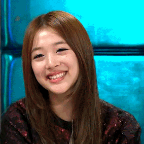 今晚不知道有多少『瓜主』和yxh要不停地刷昀小馆，后援会和昀丝的主页，试图得到千