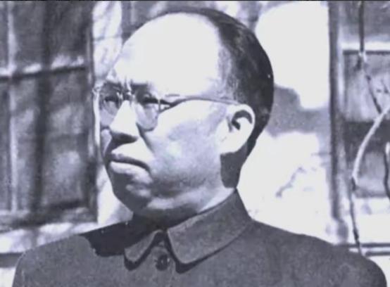 1929年浙江脚夫带两挺重机枪投奔红军，拒绝500块大洋赏钱，此后征战16年只升