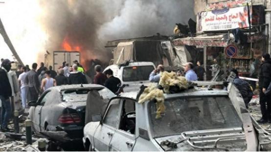 黎巴嫩传来好消息，首都贝鲁特南边突然响个不停，好多人以为又要开打，结果仔细一看原