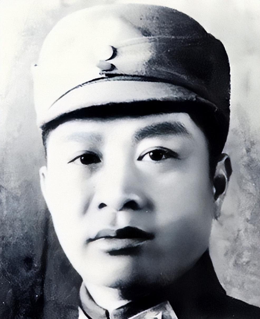 1955年叶挺的儿子拜访周恩来夫妇，意外得知父亲叶挺去世背后隐藏多年的真相
19