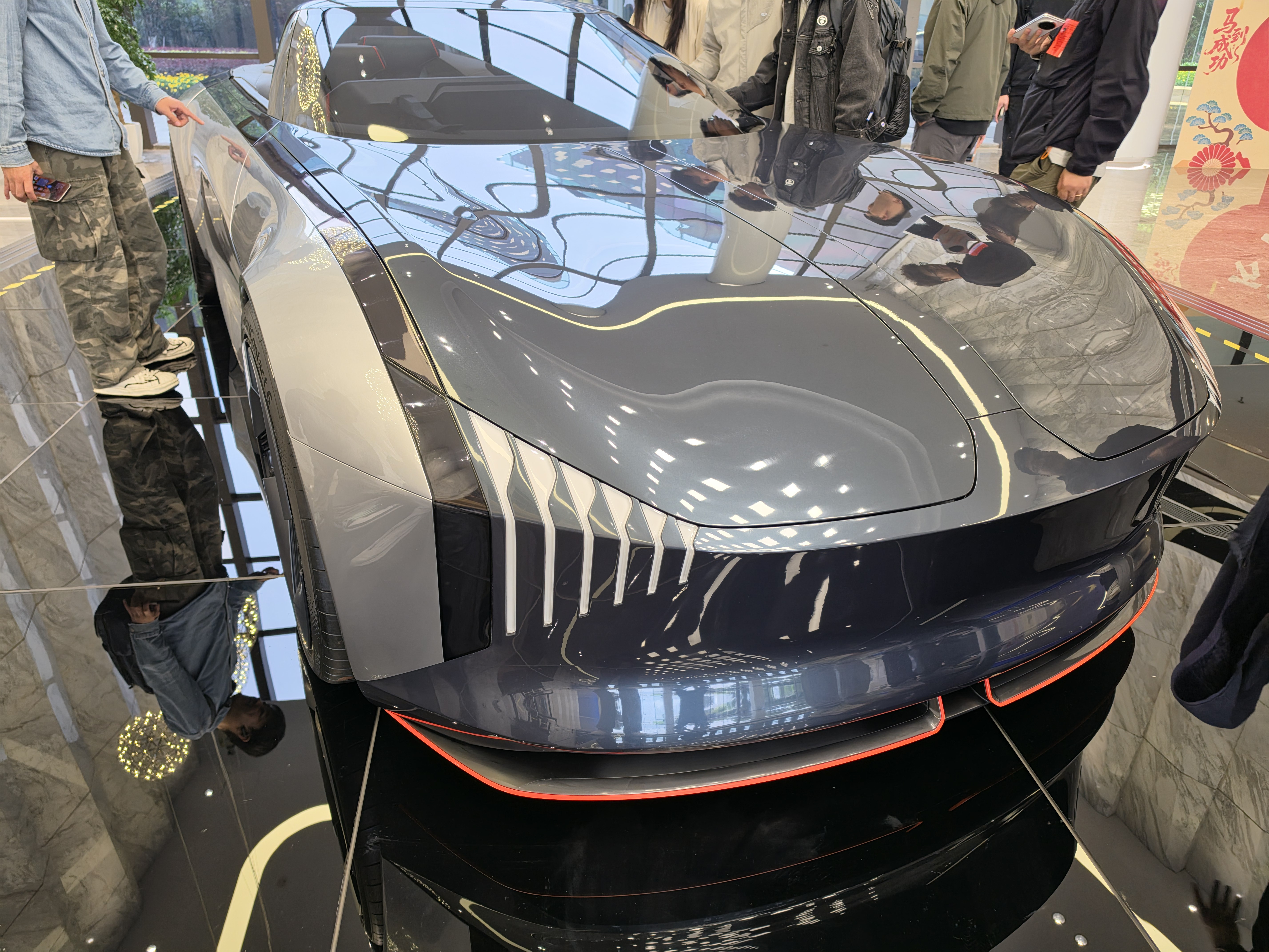 24寸的轮胎，这你受得了吗沉浸式体验顶尖电驱深蓝汽车第100万台电驱下线 重庆·