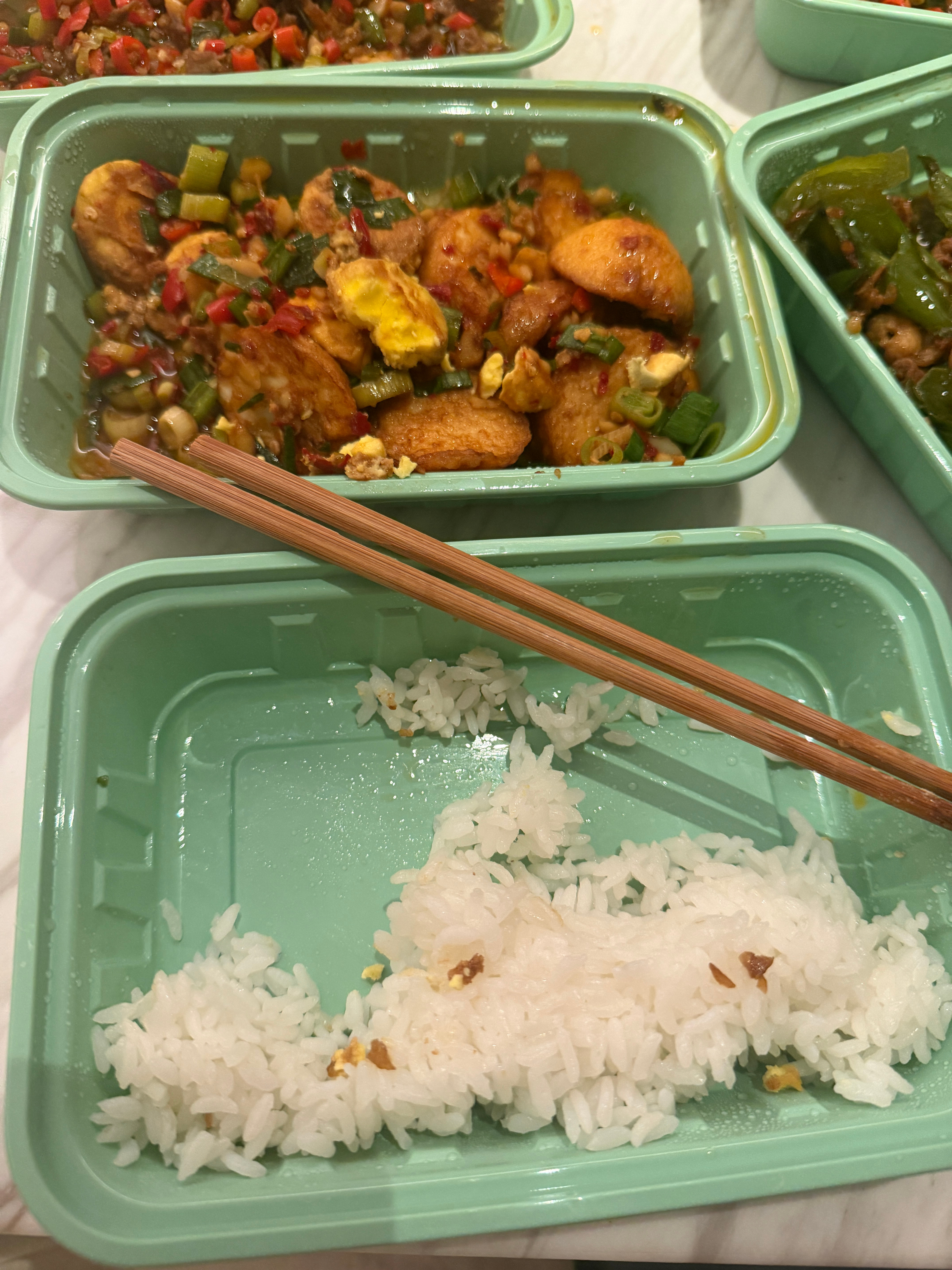 我好像已经大半年没吃过这么多米饭了