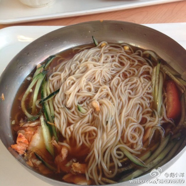 消夏美食夏天来上一碗大冷面不要太爽 