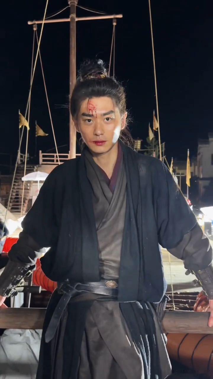 张水仔演员评论区现状张水仔扮演者评论区现状 剧里张水仔狠辣忠诚让人又恨又服，剧外