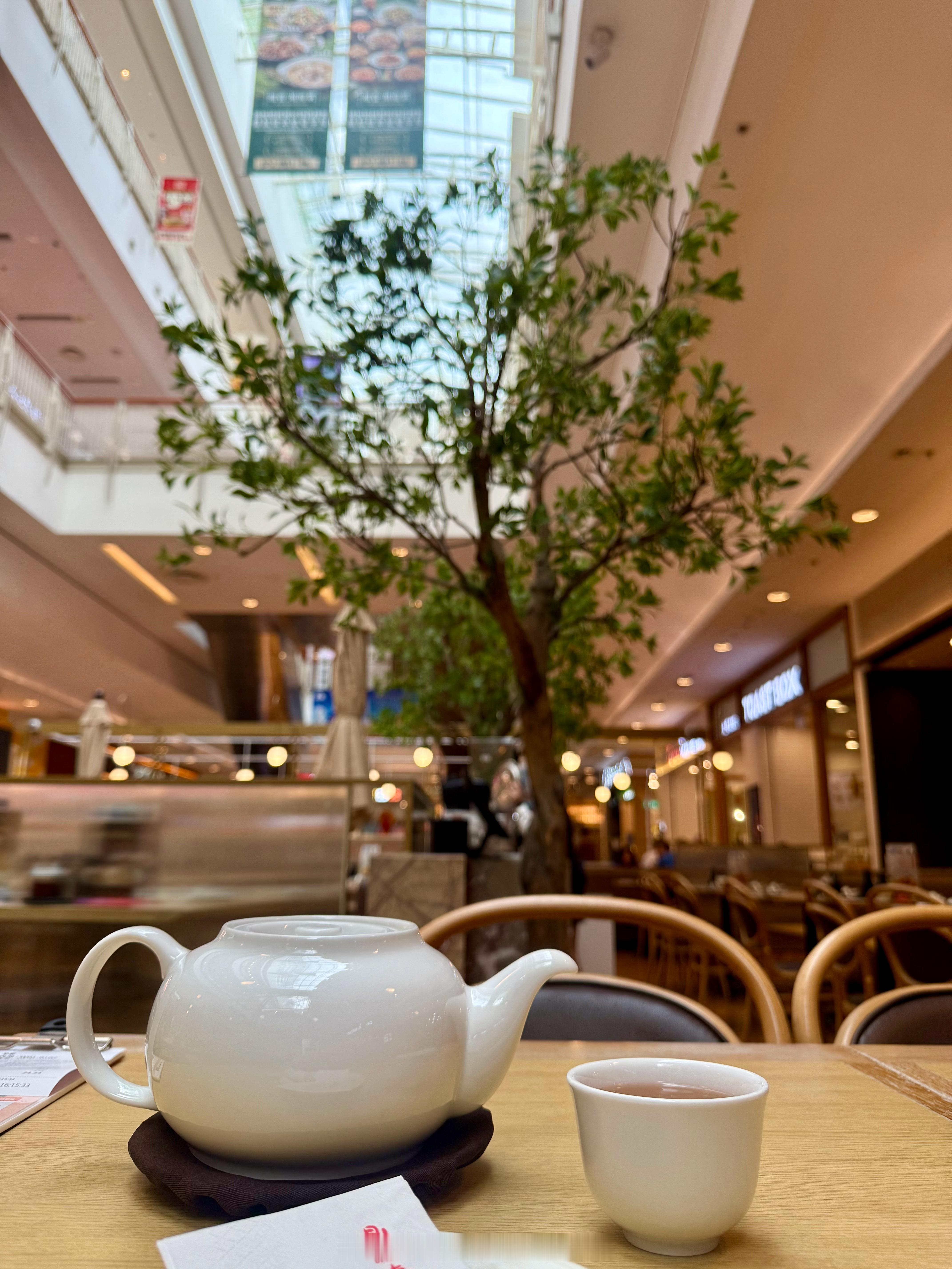 曼联哪天比赛？这个点儿来吃饭的好处，人少 