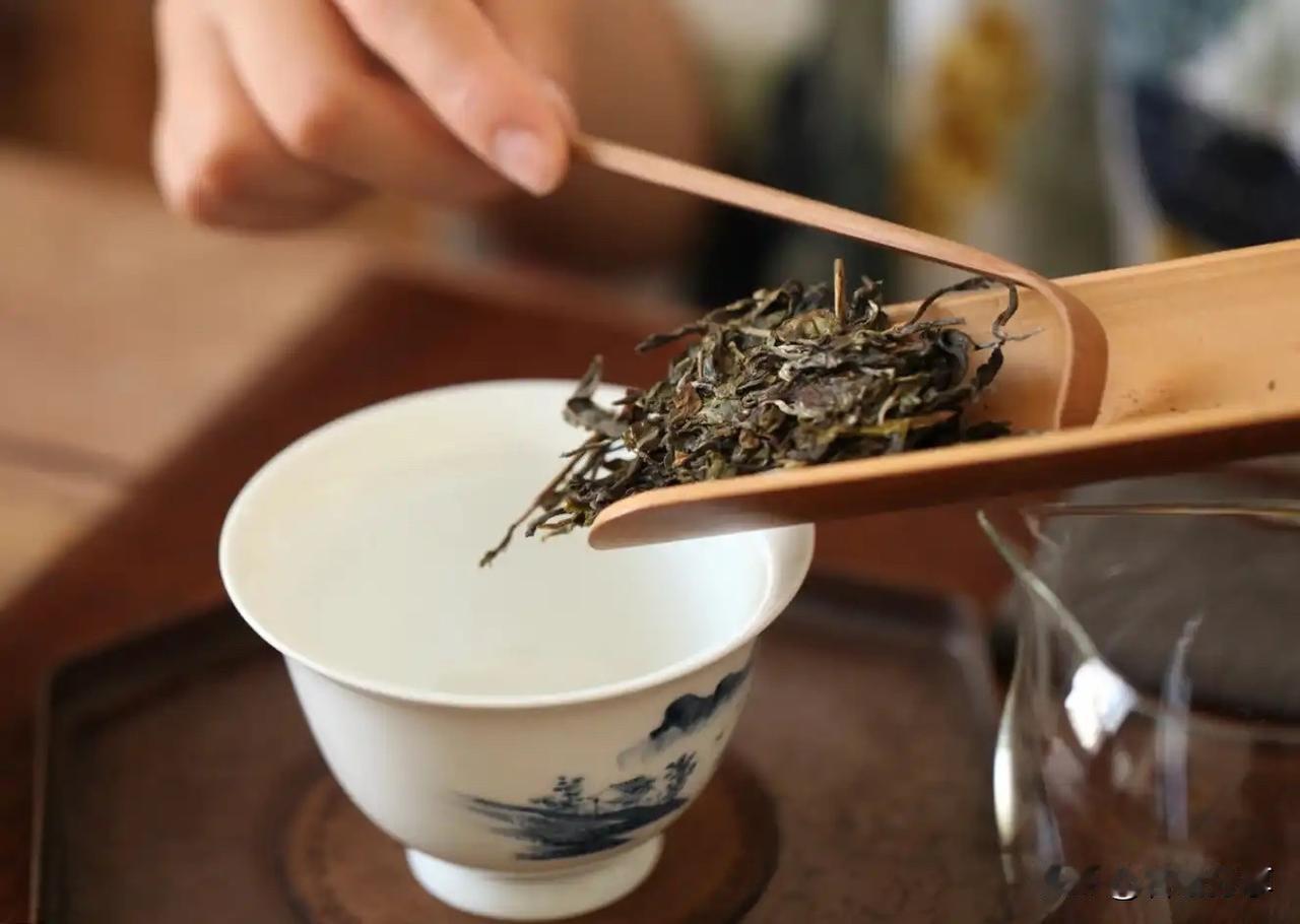 人世间的温暖，从来都是人心换人心；
心里少一份计较，命里就多三分余地。[微笑]若