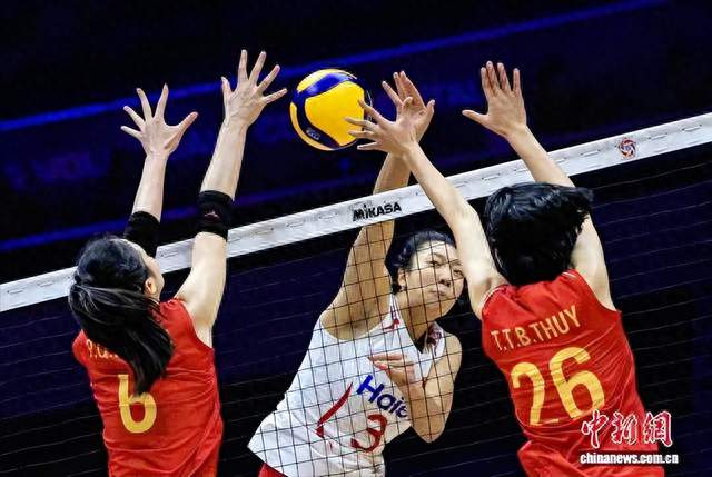 2-3惨遭逆转！女排错失奥运直通资格，青年队短板彻底藏不住了