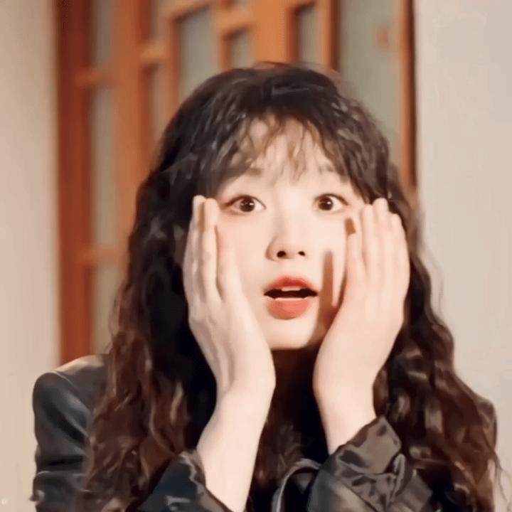 你们看她 小表情多丰富田曦薇