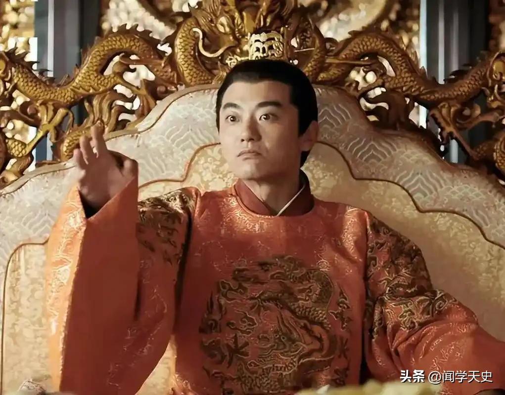 朱允炆为什么输给了朱棣?

朱允炆输给朱棣，很多人说是他太仁慈，或者用人不当。但