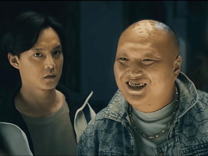 还记得《夏洛特烦恼》里想带马冬梅钻小树林的陈凯哥哥吗😂

今天在看《芬芳喜事》