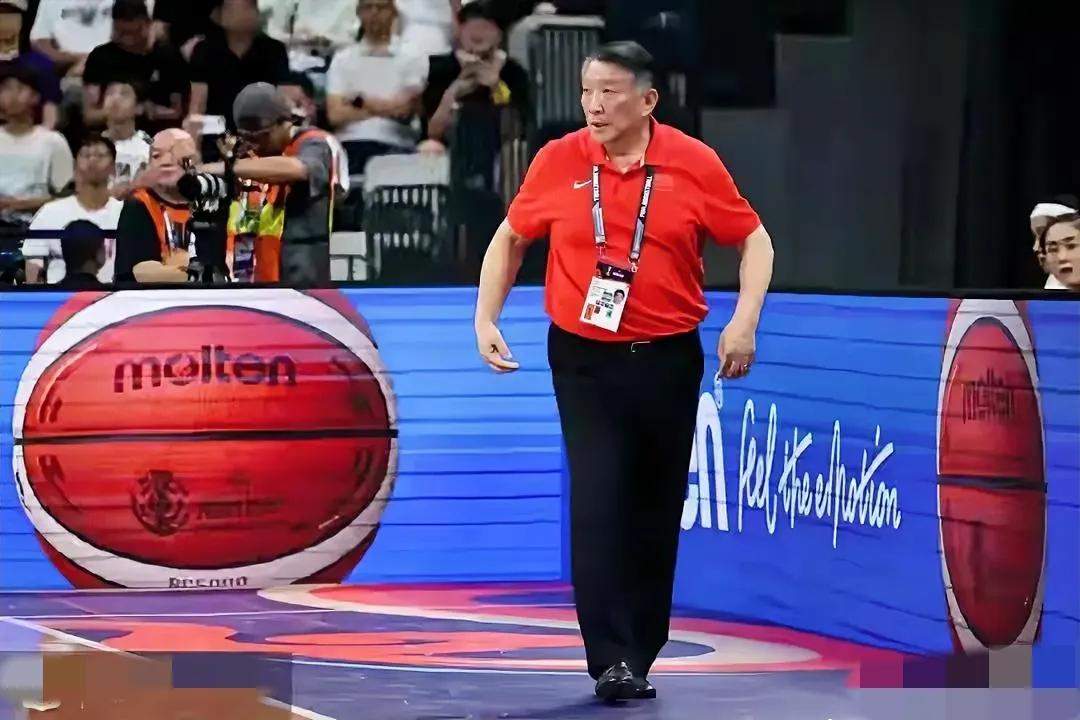 宫鲁鸣下狠手！昨天，中国女篮8月18日至9月30日的夏训18人大名单出炉！李梦、