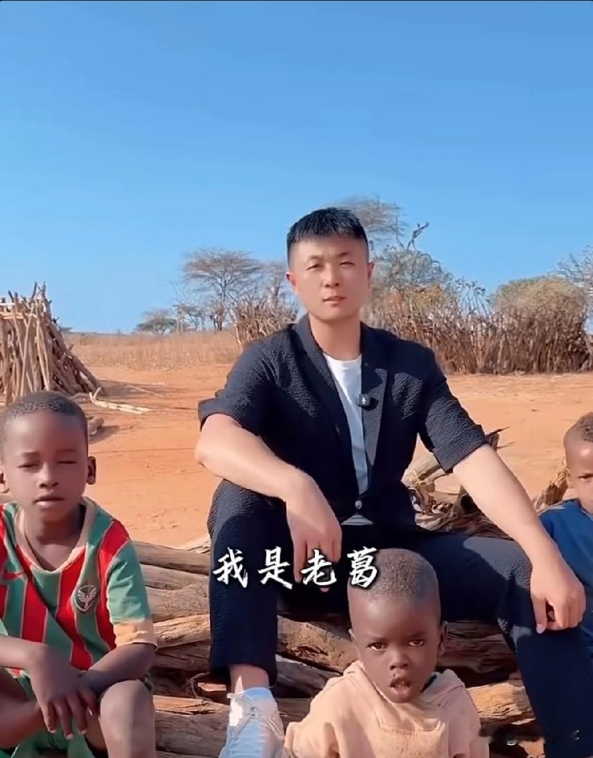 快手官方给太原老葛发来了邀请函，一年一度的快手宠粉节即将开启，恰逢 808 的节