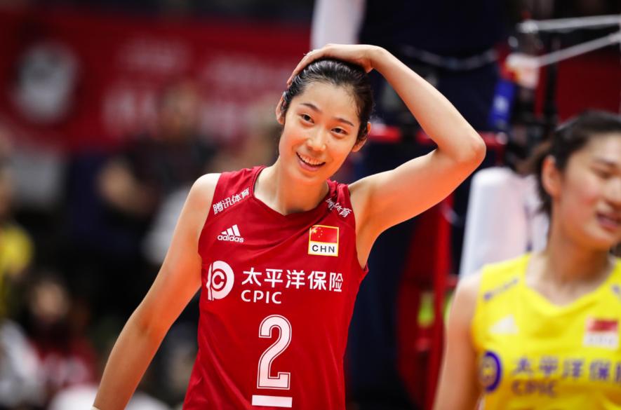 朱婷这事，变得越来越有意思了。如果你关注了几天前的意大利体育新闻，会发现风向变得