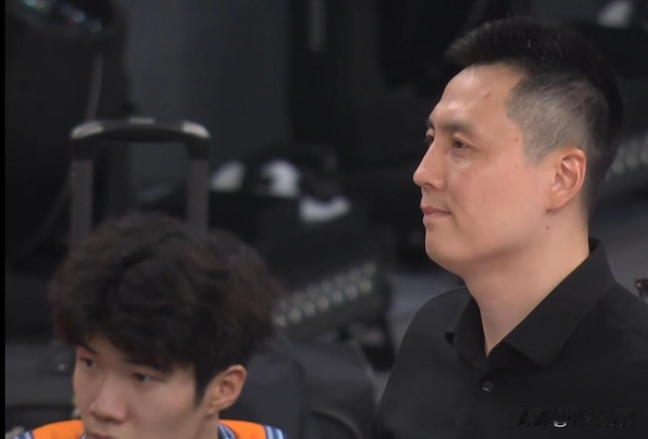 上海男篮本赛季的26连胜被，北京男篮在半决赛第二场给终结了，下回合北京男篮将带着