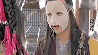 神雕侠侣中郭襄第一次见到杨过的真面目。不同的演员演绎出了不同的版本。将7个版本的