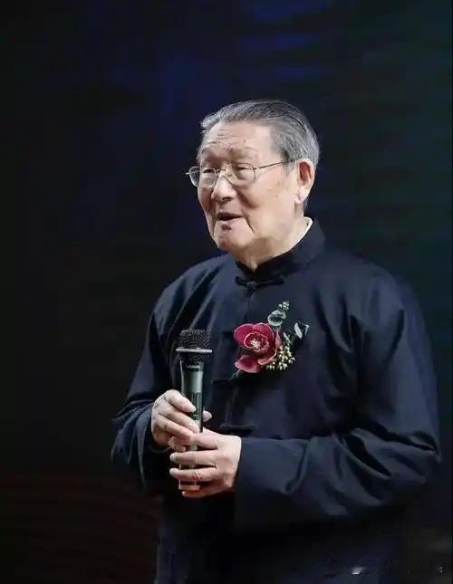 生活感悟：怀念楼宇烈先生！——[词韵观心·第487期]

10月9日，惊闻中国著