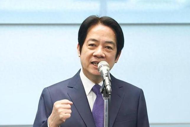 赖清德这个8月不太平。
 
一边是自己管不住嘴，在南投替党籍县长候选人温世政站台