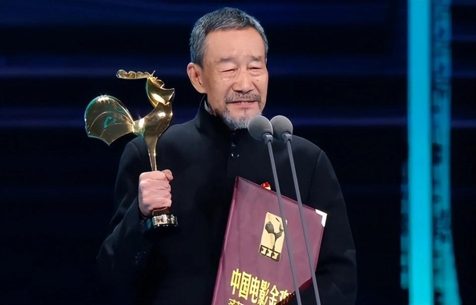 金鸡奖：观众错骂王一博，叶童给小众电影让路留遗憾
金鸡奖最佳男配角的提名引发了争