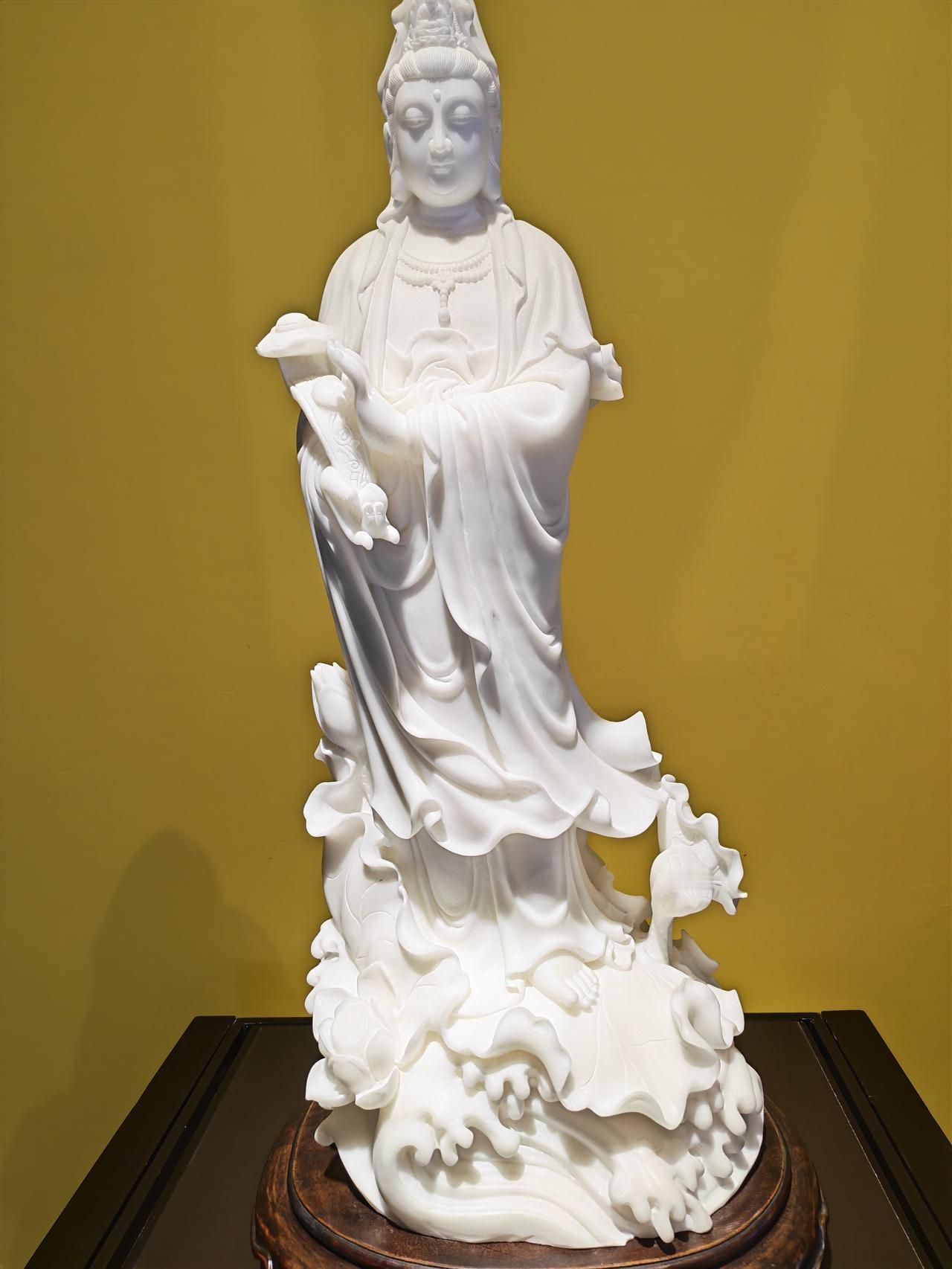 拣错就拣错咯，做人要有翻篇嘅能力，过去咪由距过去咯，唔好消耗自己亦都唔好委屈求全