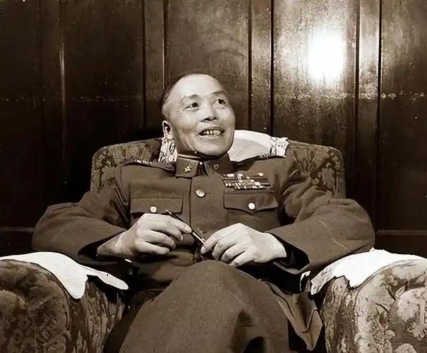 她的丈夫是中华民国的代总统，她一个人在桂林老家种地，种了70年，从来没有人叫过她