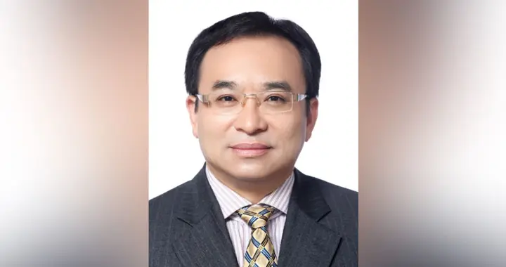 中共中央批准，开除王文灵党籍